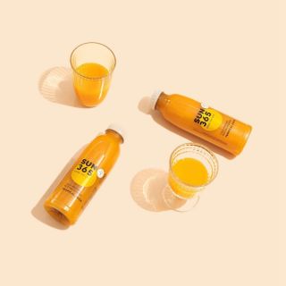 Brunch can last all day every day! All you need is some SUN! 💛🍊 #sun365 #fresh #raw #vegan #orange #tropical #juice #drinkthesun